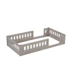 Letto a piattaforma singolo per bambini naturale/bianco con ringhiera semi-chiusa, 1 bambino