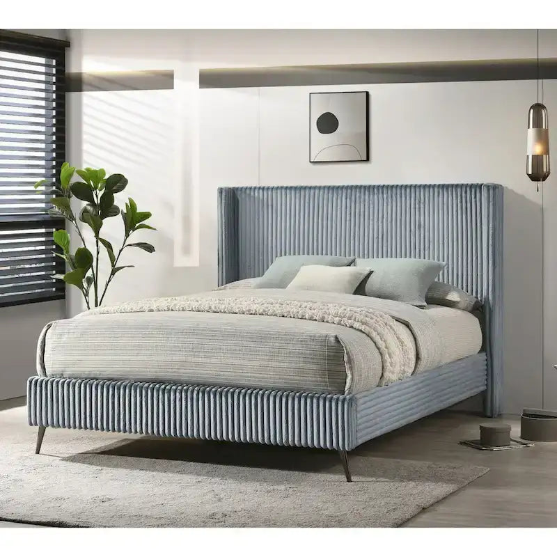 Set letto con pannello ad alette in velluto a coste blu con 2 comodini e panca – King/Queen, 2 persone